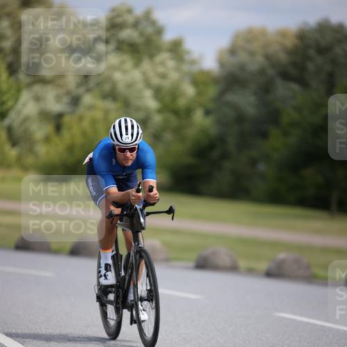 16.06.2024 - 26. Vierlanden-Triathlon Jannik Wohlers http://msf.ph/oto/6289618 16.06.2024 11:30:22 Radfahren 29, 218, 529 meine-sportfotos.de