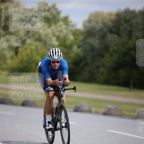 16.06.2024 - 26. Vierlanden-Triathlon Jannik Wohlers http://msf.ph/oto/6289702 16.06.2024 11:30:22 Radfahren 29, 218, 529 meine-sportfotos.de