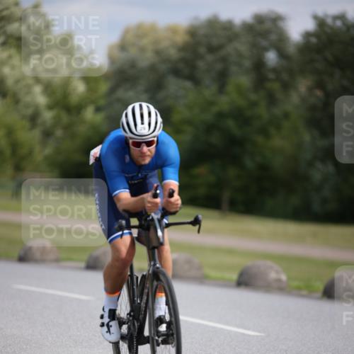 16.06.2024 - 26. Vierlanden-Triathlon Jannik Wohlers http://msf.ph/oto/6289728 16.06.2024 11:30:23 Radfahren 29, 50, 263 meine-sportfotos.de