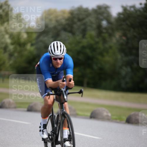 16.06.2024 - 26. Vierlanden-Triathlon Jannik Wohlers http://msf.ph/oto/6289734 16.06.2024 11:30:23 Radfahren 29, 50, 263 meine-sportfotos.de