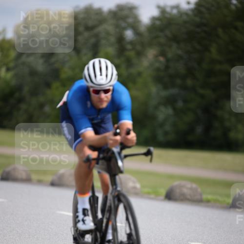 16.06.2024 - 26. Vierlanden-Triathlon Jannik Wohlers http://msf.ph/oto/6289770 16.06.2024 11:30:23 Radfahren 29, 50, 263 meine-sportfotos.de