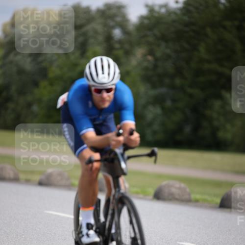 16.06.2024 - 26. Vierlanden-Triathlon Jannik Wohlers http://msf.ph/oto/6289778 16.06.2024 11:30:23 Radfahren 29, 50, 263 meine-sportfotos.de