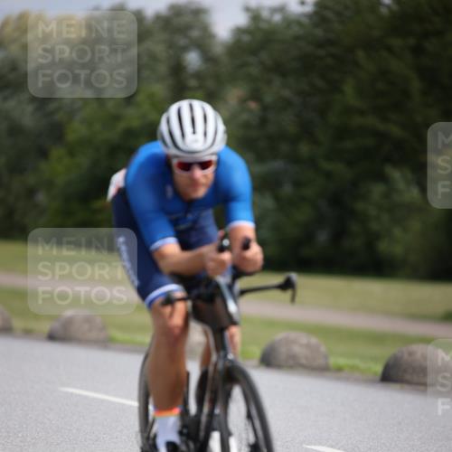 16.06.2024 - 26. Vierlanden-Triathlon Jannik Wohlers http://msf.ph/oto/6289786 16.06.2024 11:30:23 Radfahren 29, 50, 263 meine-sportfotos.de