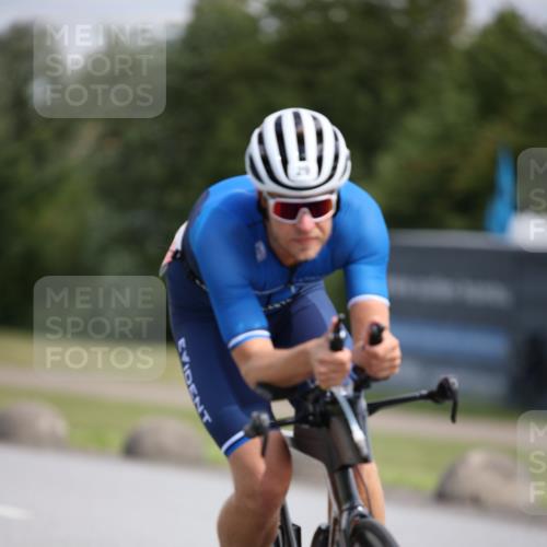 16.06.2024 - 26. Vierlanden-Triathlon Jannik Wohlers http://msf.ph/oto/6289850 16.06.2024 11:30:23 Radfahren 29, 50, 263 meine-sportfotos.de