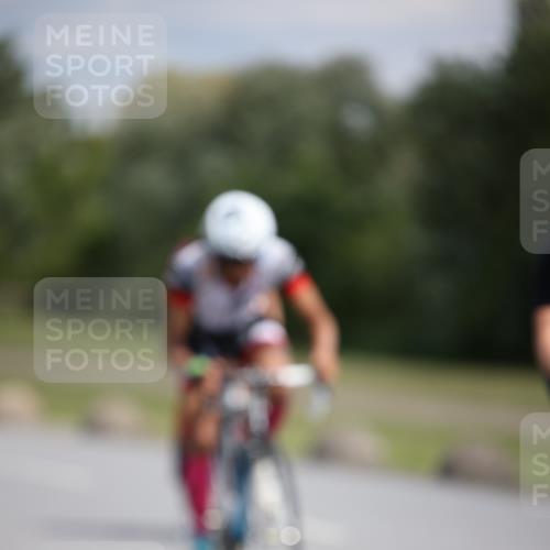 16.06.2024 - 26. Vierlanden-Triathlon Jannik Wohlers http://msf.ph/oto/6289905 16.06.2024 11:30:25 Radfahren 29, 50, 168, 263 meine-sportfotos.de