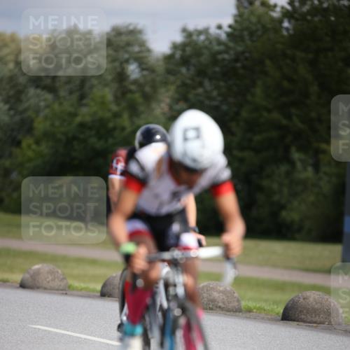 16.06.2024 - 26. Vierlanden-Triathlon Jannik Wohlers http://msf.ph/oto/6289935 16.06.2024 11:30:26 Radfahren 29, 50, 168, 263 meine-sportfotos.de