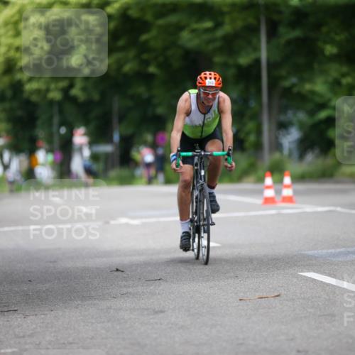 16.06.2024 - 7 Türme Triathlon Fuchs,  Jonas http://msf.ph/oto/6290215 16.06.2024 11:55:28 Radfahren 165, 444, 533, 543, 588, 593, 610 meine-sportfotos.de