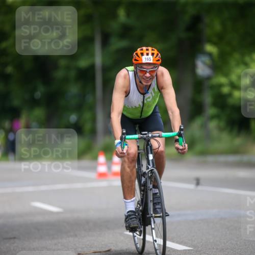 16.06.2024 - 7 Türme Triathlon Fuchs,  Jonas http://msf.ph/oto/6290223 16.06.2024 11:55:28 Radfahren 165, 444, 533, 543, 588, 593, 610 meine-sportfotos.de