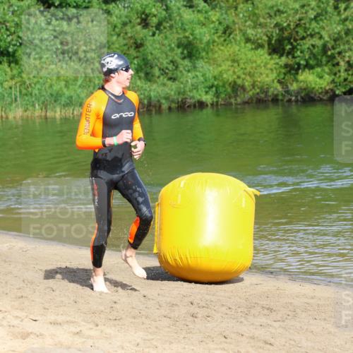 16.06.2024 - 26. Vierlanden-Triathlon Strokosch-Dieckow http://msf.ph/oto/6290335 16.06.2024 09:33:01 Schwimmen  meine-sportfotos.de
