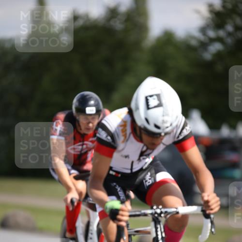 16.06.2024 - 26. Vierlanden-Triathlon Jannik Wohlers http://msf.ph/oto/6290341 16.06.2024 11:30:26 Radfahren 29, 50, 168, 263 meine-sportfotos.de
