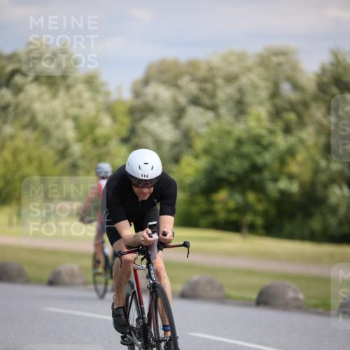 16.06.2024 - 26. Vierlanden-Triathlon Jannik Wohlers http://msf.ph/oto/6290412 16.06.2024 11:30:54 Radfahren 114, 517, 572 meine-sportfotos.de