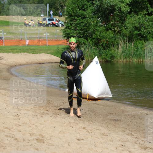 16.06.2024 - 26. Vierlanden-Triathlon Strokosch-Dieckow http://msf.ph/oto/6290430 16.06.2024 09:33:44 Schwimmen 73, 73 meine-sportfotos.de