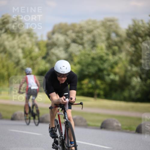 16.06.2024 - 26. Vierlanden-Triathlon Jannik Wohlers http://msf.ph/oto/6290433 16.06.2024 11:30:54 Radfahren 114, 517, 572 meine-sportfotos.de