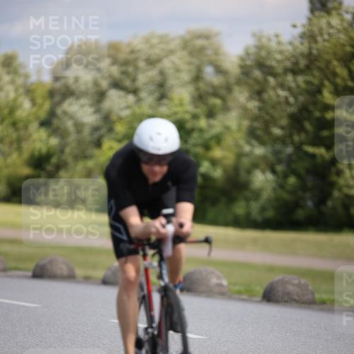 16.06.2024 - 26. Vierlanden-Triathlon Jannik Wohlers http://msf.ph/oto/6290465 16.06.2024 11:30:54 Radfahren 114, 517, 572 meine-sportfotos.de