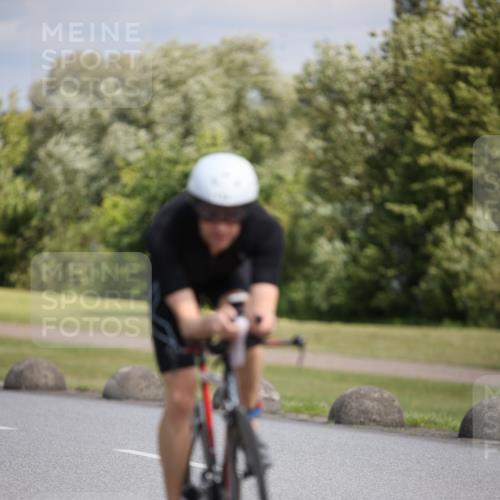 16.06.2024 - 26. Vierlanden-Triathlon Jannik Wohlers http://msf.ph/oto/6290475 16.06.2024 11:30:54 Radfahren 114, 517, 572 meine-sportfotos.de