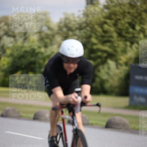 16.06.2024 - 26. Vierlanden-Triathlon Jannik Wohlers http://msf.ph/oto/6290525 16.06.2024 11:30:54 Radfahren 114, 517, 572 meine-sportfotos.de