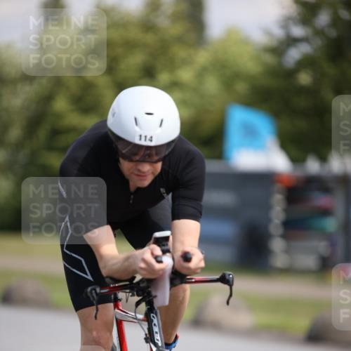 16.06.2024 - 26. Vierlanden-Triathlon Jannik Wohlers http://msf.ph/oto/6290554 16.06.2024 11:30:55 Radfahren 114, 517, 572 meine-sportfotos.de