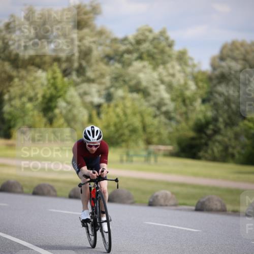 16.06.2024 - 26. Vierlanden-Triathlon Jannik Wohlers http://msf.ph/oto/6290573 16.06.2024 11:31:00 Radfahren 114, 338, 342 meine-sportfotos.de