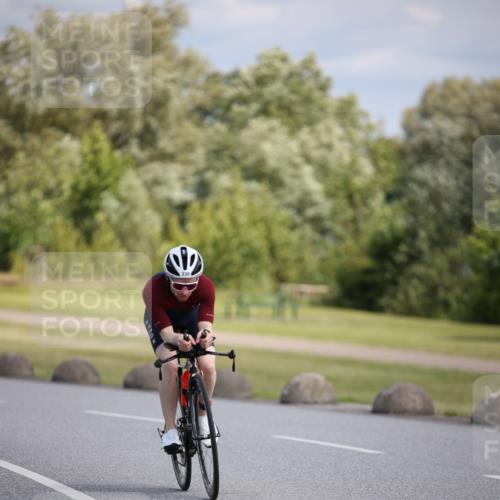 16.06.2024 - 26. Vierlanden-Triathlon Jannik Wohlers http://msf.ph/oto/6290576 16.06.2024 11:31:00 Radfahren 114, 338, 342 meine-sportfotos.de