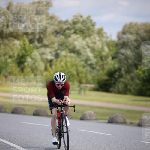 16.06.2024 - 26. Vierlanden-Triathlon Jannik Wohlers http://msf.ph/oto/6290582 16.06.2024 11:31:00 Radfahren 114, 338, 342 meine-sportfotos.de