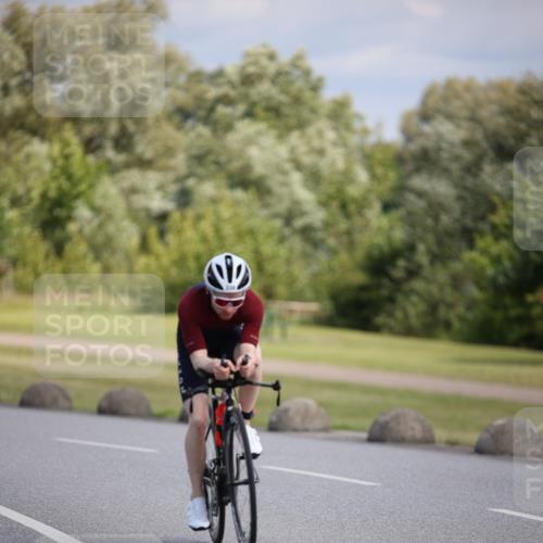 16.06.2024 - 26. Vierlanden-Triathlon Jannik Wohlers http://msf.ph/oto/6290594 16.06.2024 11:31:00 Radfahren 114, 338, 342 meine-sportfotos.de