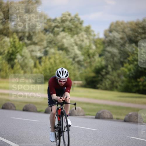 16.06.2024 - 26. Vierlanden-Triathlon Jannik Wohlers http://msf.ph/oto/6290599 16.06.2024 11:31:00 Radfahren 114, 338, 342 meine-sportfotos.de