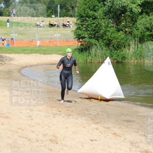 16.06.2024 - 26. Vierlanden-Triathlon Strokosch-Dieckow http://msf.ph/oto/6290627 16.06.2024 09:34:00 Schwimmen 73, 73 meine-sportfotos.de