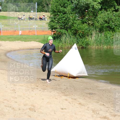 16.06.2024 - 26. Vierlanden-Triathlon Strokosch-Dieckow http://msf.ph/oto/6290649 16.06.2024 09:34:00 Schwimmen 73, 73 meine-sportfotos.de