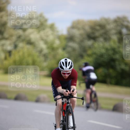 16.06.2024 - 26. Vierlanden-Triathlon Jannik Wohlers http://msf.ph/oto/6290652 16.06.2024 11:31:01 Radfahren 114, 338, 342 meine-sportfotos.de