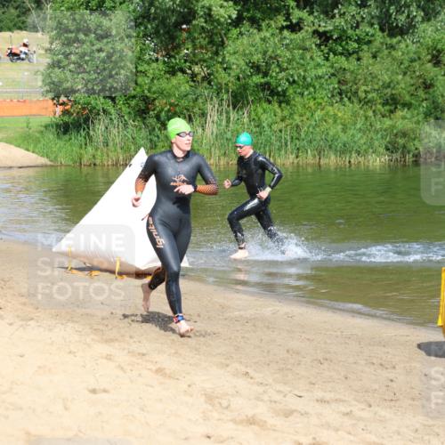 16.06.2024 - 26. Vierlanden-Triathlon Strokosch-Dieckow http://msf.ph/oto/6290681 16.06.2024 09:34:01 Schwimmen  meine-sportfotos.de
