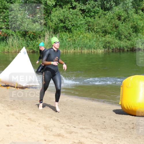 16.06.2024 - 26. Vierlanden-Triathlon Strokosch-Dieckow http://msf.ph/oto/6290704 16.06.2024 09:34:01 Schwimmen  meine-sportfotos.de