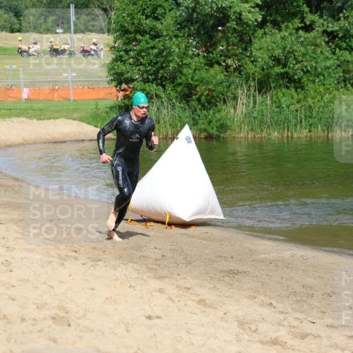 16.06.2024 - 26. Vierlanden-Triathlon Strokosch-Dieckow http://msf.ph/oto/6290724 16.06.2024 09:34:03 Schwimmen  meine-sportfotos.de