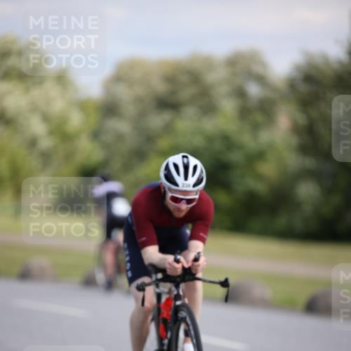 16.06.2024 - 26. Vierlanden-Triathlon Jannik Wohlers http://msf.ph/oto/6290745 16.06.2024 11:31:01 Radfahren 114, 338, 342 meine-sportfotos.de