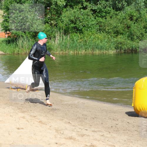 16.06.2024 - 26. Vierlanden-Triathlon Strokosch-Dieckow http://msf.ph/oto/6290768 16.06.2024 09:34:04 Schwimmen  meine-sportfotos.de