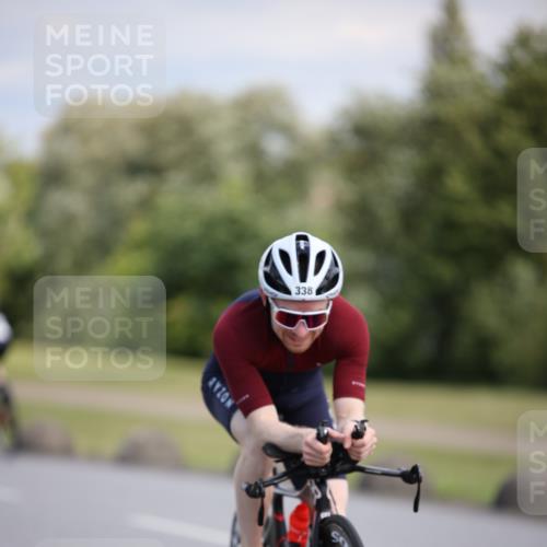 16.06.2024 - 26. Vierlanden-Triathlon Jannik Wohlers http://msf.ph/oto/6290775 16.06.2024 11:31:01 Radfahren 114, 338, 342 meine-sportfotos.de