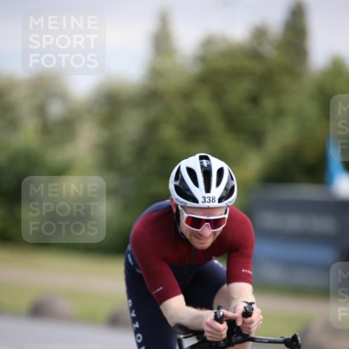 16.06.2024 - 26. Vierlanden-Triathlon Jannik Wohlers http://msf.ph/oto/6290800 16.06.2024 11:31:02 Radfahren 114, 338, 342 meine-sportfotos.de