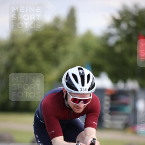16.06.2024 - 26. Vierlanden-Triathlon Jannik Wohlers http://msf.ph/oto/6290809 16.06.2024 11:31:02 Radfahren 114, 338, 342 meine-sportfotos.de