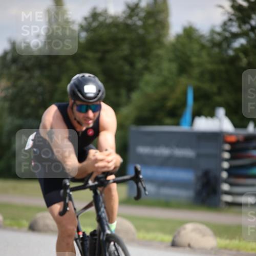 16.06.2024 - 26. Vierlanden-Triathlon Jannik Wohlers http://msf.ph/oto/6290860 16.06.2024 11:31:24 Radfahren 13, 133 meine-sportfotos.de