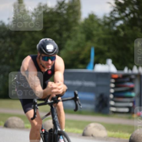 16.06.2024 - 26. Vierlanden-Triathlon Jannik Wohlers http://msf.ph/oto/6290867 16.06.2024 11:31:24 Radfahren 13, 133 meine-sportfotos.de