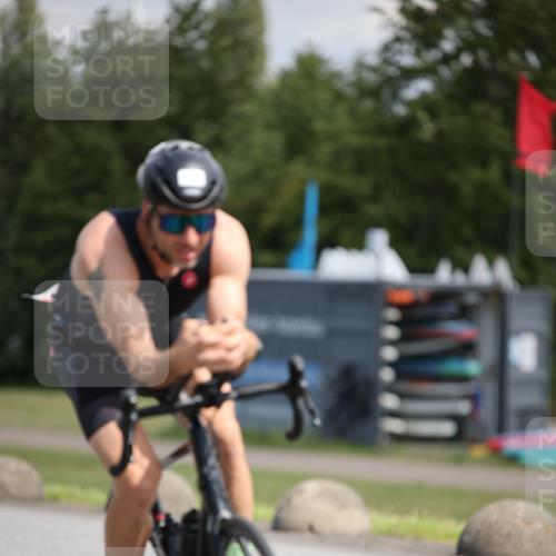 16.06.2024 - 26. Vierlanden-Triathlon Jannik Wohlers http://msf.ph/oto/6290873 16.06.2024 11:31:24 Radfahren 13, 133 meine-sportfotos.de