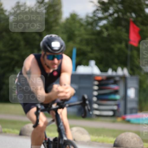 16.06.2024 - 26. Vierlanden-Triathlon Jannik Wohlers http://msf.ph/oto/6290880 16.06.2024 11:31:24 Radfahren 13, 133 meine-sportfotos.de