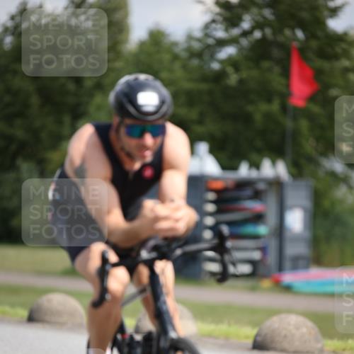 16.06.2024 - 26. Vierlanden-Triathlon Jannik Wohlers http://msf.ph/oto/6290887 16.06.2024 11:31:24 Radfahren 13, 133 meine-sportfotos.de