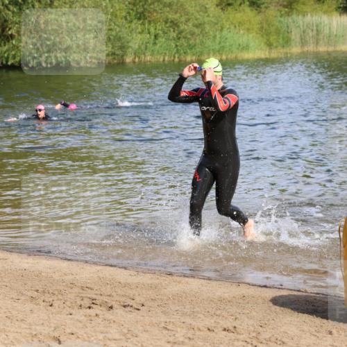 16.06.2024 - 26. Vierlanden-Triathlon Strokosch-Dieckow http://msf.ph/oto/6290891 16.06.2024 09:34:24 Schwimmen 35, 44, 49, 68, 190, 35, 44, 49, 68, 190 meine-sportfotos.de