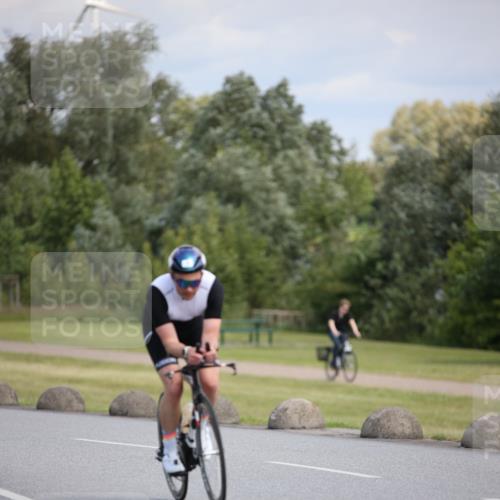 16.06.2024 - 26. Vierlanden-Triathlon Jannik Wohlers http://msf.ph/oto/6290898 16.06.2024 11:31:30 Radfahren 3, 133, 211 meine-sportfotos.de
