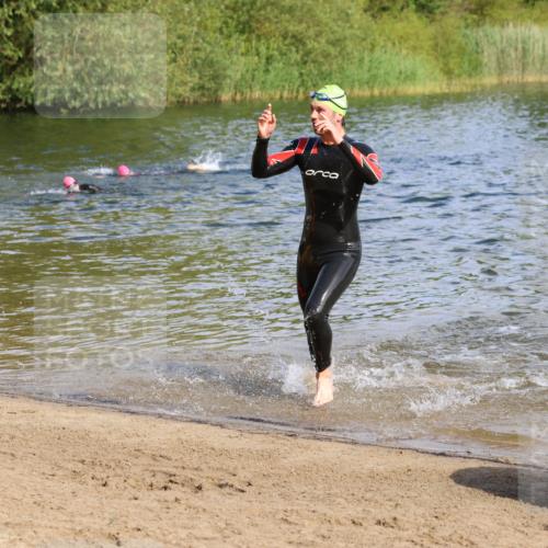 16.06.2024 - 26. Vierlanden-Triathlon Strokosch-Dieckow http://msf.ph/oto/6290917 16.06.2024 09:34:25 Schwimmen 35, 44, 49, 68, 190, 35, 44, 49, 68, 190 meine-sportfotos.de