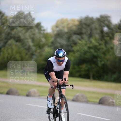 16.06.2024 - 26. Vierlanden-Triathlon Jannik Wohlers http://msf.ph/oto/6290937 16.06.2024 11:31:30 Radfahren 3, 133, 211 meine-sportfotos.de