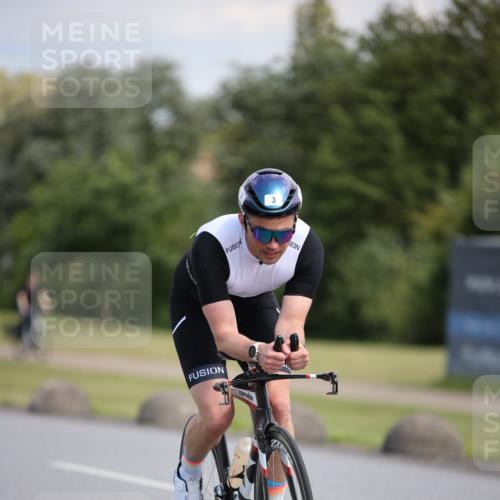 16.06.2024 - 26. Vierlanden-Triathlon Jannik Wohlers http://msf.ph/oto/6290979 16.06.2024 11:31:31 Radfahren 3, 133, 211 meine-sportfotos.de