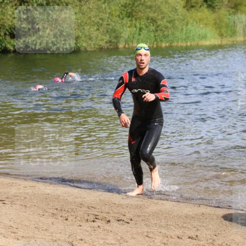 16.06.2024 - 26. Vierlanden-Triathlon Strokosch-Dieckow http://msf.ph/oto/6290981 16.06.2024 09:34:25 Schwimmen 35, 44, 49, 68, 190, 35, 44, 49, 68, 190 meine-sportfotos.de