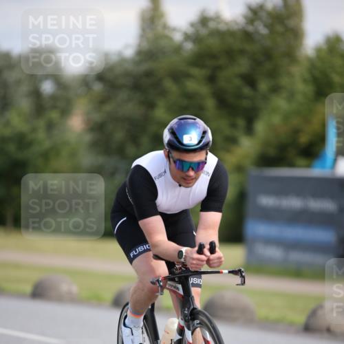 16.06.2024 - 26. Vierlanden-Triathlon Jannik Wohlers http://msf.ph/oto/6290989 16.06.2024 11:31:31 Radfahren 3, 133, 211 meine-sportfotos.de