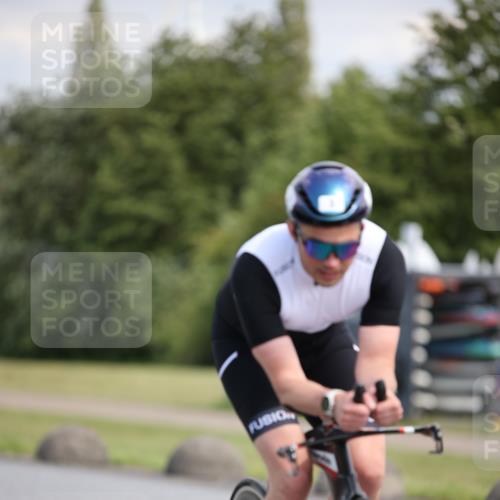 16.06.2024 - 26. Vierlanden-Triathlon Jannik Wohlers http://msf.ph/oto/6291007 16.06.2024 11:31:31 Radfahren 3, 133, 211 meine-sportfotos.de